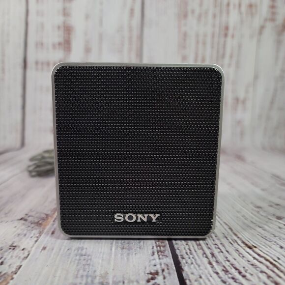 Sony 5 Speaker System SS-SRP700, SS-CNP700, SS-MSP700 surround system speakers - Picture 13 of 16